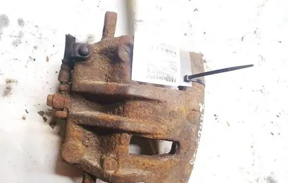 Hyundai Santa Fe Front brake caliper