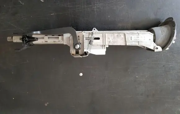 BMW 7 G11 G12 Steering wheel axle 6854964