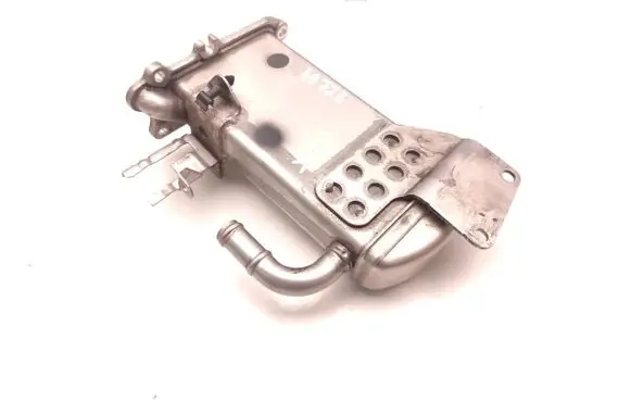 Audi A4 S4 B8 8K EGR valve cooler V29041282