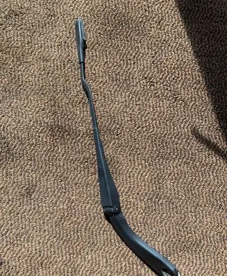BMW 1 F20 F21 Front wiper blade arm 7239522