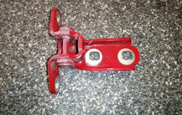 Opel Mokka Rear door lower hinge