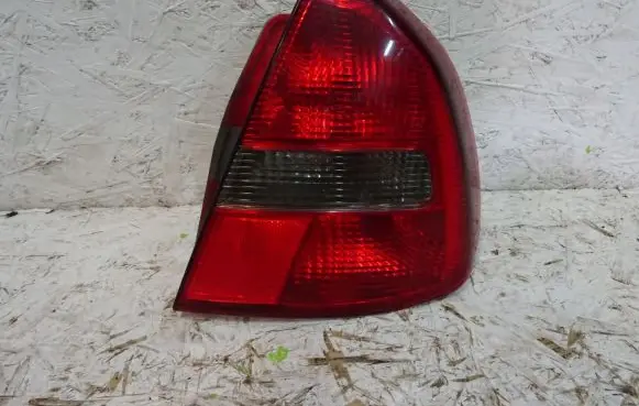 Mitsubishi Carisma Rear/tail lights 151086