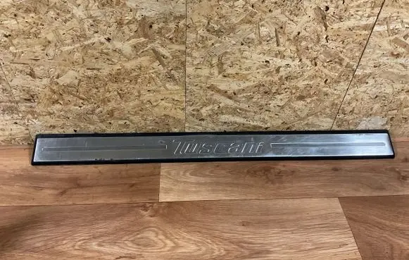 Hyundai Coupe Front sill trim cover 85885