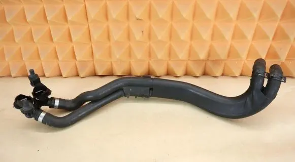 Mercedes-Benz SLK R171 Engine coolant pipe/hose 1718300224 A1718300224