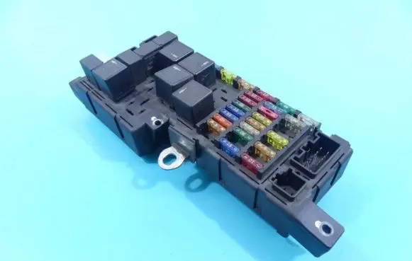 Volvo V70 Fuse box set 518828017 IMPRK1178517