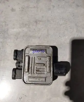 Ford Mondeo Mk III Coolant fan relay 940004101
