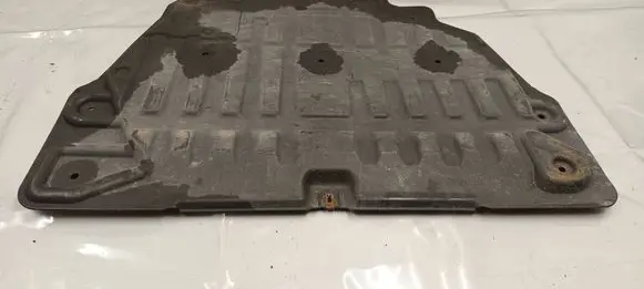 Land Rover Discovery Sport Engine splash shield/under tray GJ326B629AA