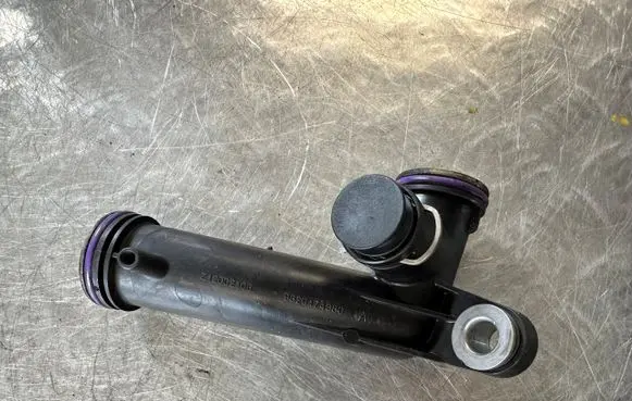 Peugeot 3008 II Engine coolant pipe/hose 9820174380