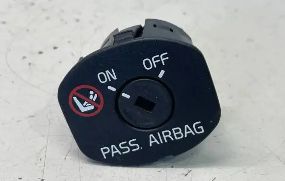 Volvo XC60 Passenger airbag on/off switch 30795214