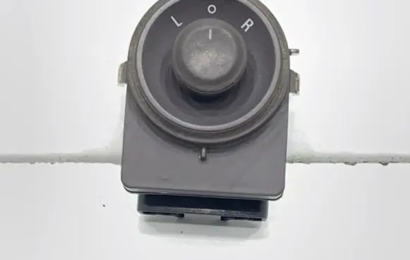 Opel Zafira C Wing mirror switch 13271828