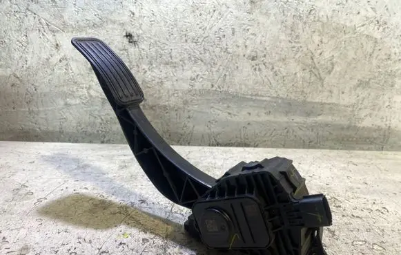 Ford Edge II Accelerator throttle pedal E1510183543 E1GC9F836JC F1GQ9F836JC