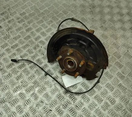Nissan Leaf II (ZE1) Front wheel hub 400151KK0A