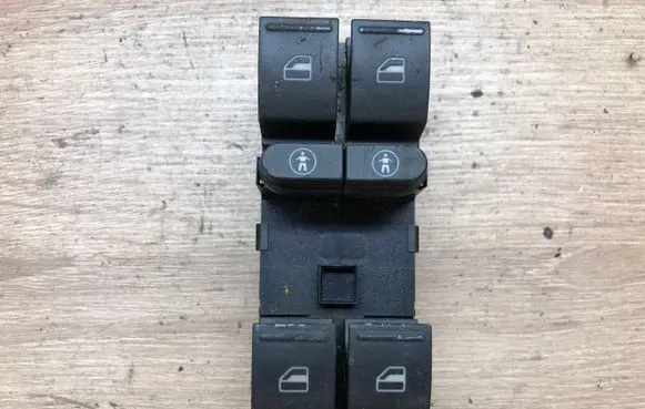 Volkswagen Touareg I Electric window control switch 7L6959857C