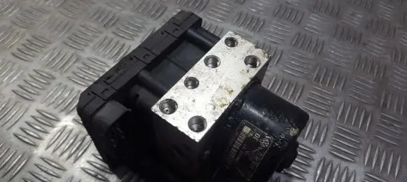Volkswagen Golf IV ABS Pump 1J0907379G 5WK8474