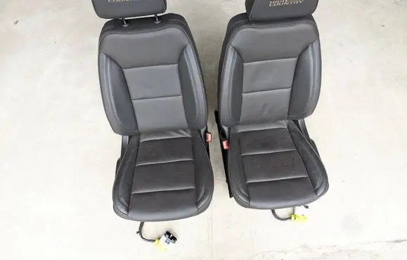 Chevrolet Tahoe Seat set 