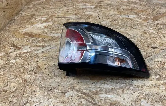 Land Rover Discovery Sport Rear/tail lights FK7213405AD