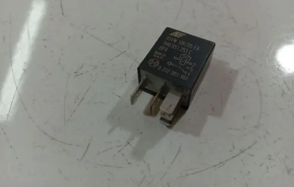 Volkswagen Sharan Other relay 95VW10K705EA
