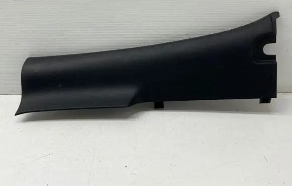 Ram 1500 (C) pillar trim 61868W 6BN41TRMAA 5110131