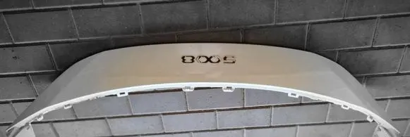 Peugeot 5008 II Front bumper 983679311T