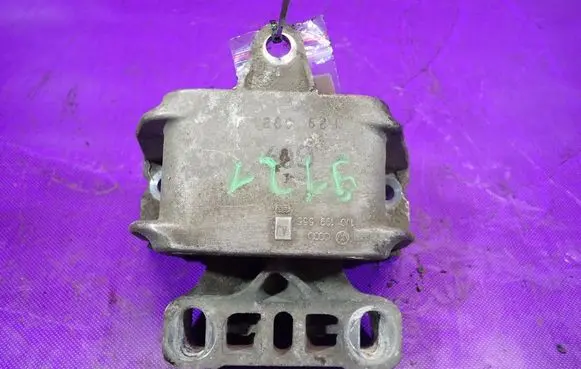 Volkswagen Golf IV Engine mount vacuum valve 
