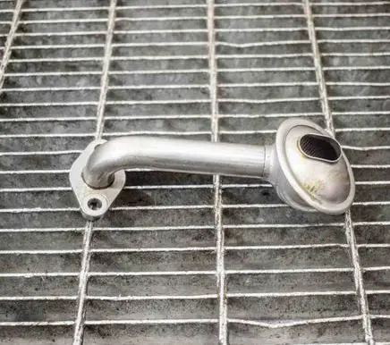 KIA Sportage Oil sump strainer pipe 262502B700
