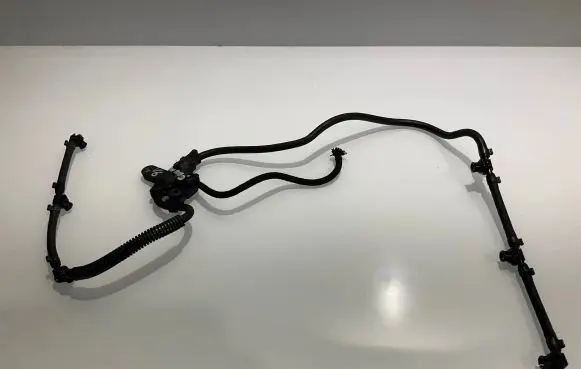 Mercedes-Benz CLK A209 C209 Fuel return line/hose A6420780041 6420780041