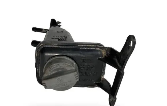 Audi A4 S4 B7 8E 8H Power steering fluid tank/reservoir 8E0422373B