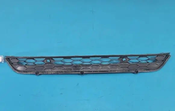 Volkswagen Tiguan Front bumper lower grill 5NA853677A IMPRK1553889