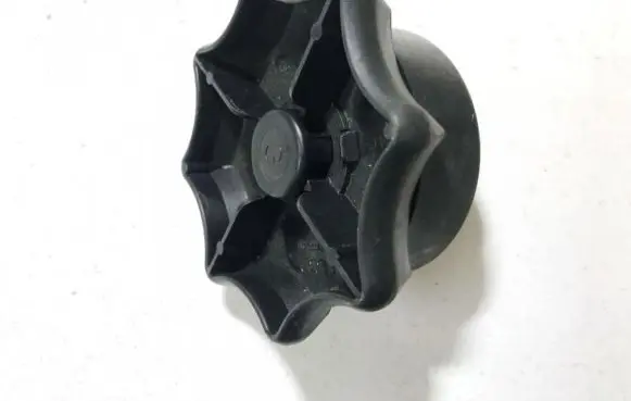 Audi A8 S8 D2 4D Spare wheel bolt 4a0803899 kkp