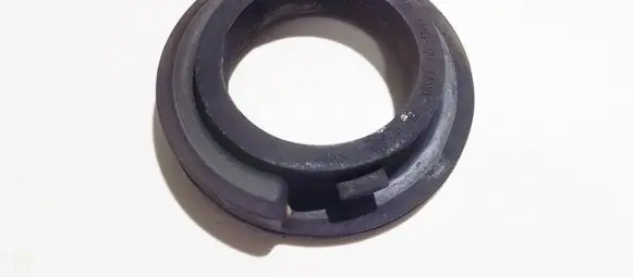 Volvo XC60 Front coil spring rubber mount 6g915599baa 6g91-5599-baa