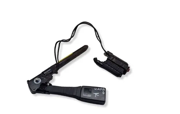 Opel Zafira B Front seatbelt buckle 330803354 13130025 13127268