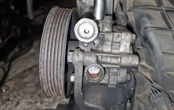 Dodge Caliber Power steering pump