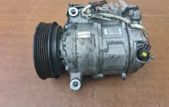 Mercedes-Benz A W176 Air conditioning (A/C) compressor (pump) 4472807433 07R10697 6SAS14C