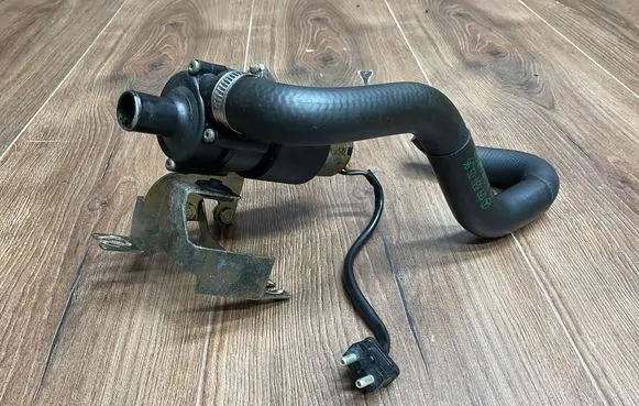 Mercedes-Benz SL R129 Coolant heater 0018351064 1298300596 A1298300596