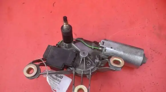 Seat Leon (1M) Rear window wiper motor 1J6955711C