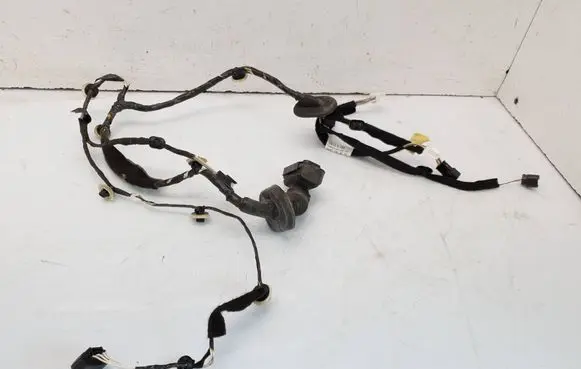 Renault Clio IV Front door wiring loom 241255330R