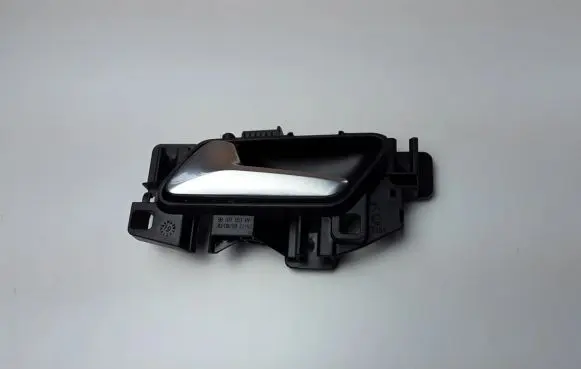 Opel Grandland X Front door interior handle 311339