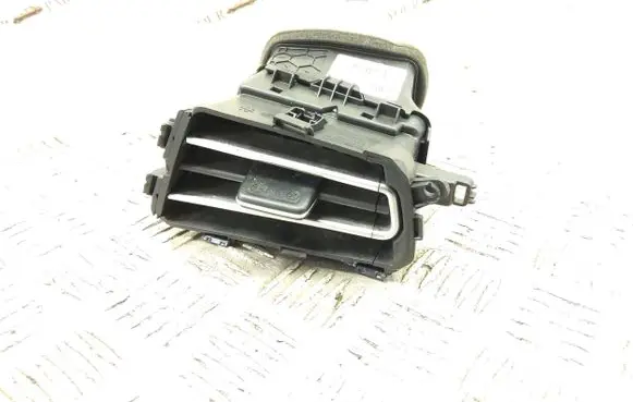 KIA Niro Dash center air vent grill 84795g5aa0a