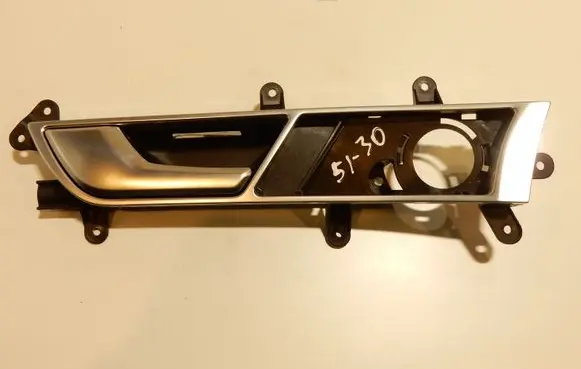 Audi A6 S6 C6 4F Front door interior handle 4F0837019B 4F0837019 5130