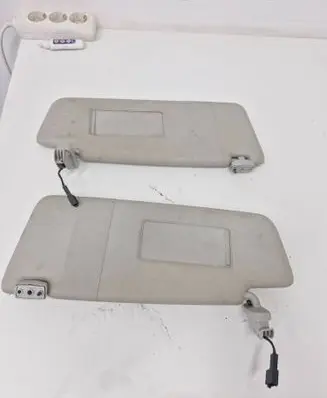Sun visor