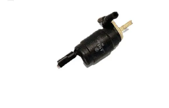 Volkswagen PASSAT B5.5 Headlight washer pump A563
