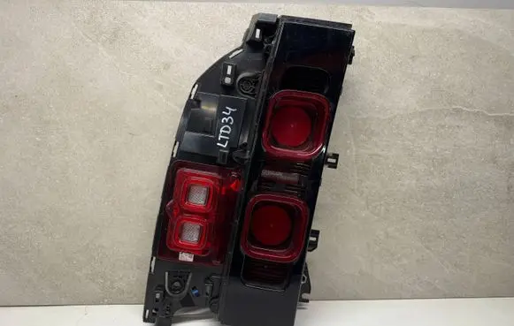 Land Rover Defender Rear/tail lights L8B213405AGLTD34 0021114710