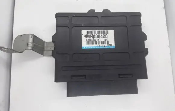 Mitsubishi Pajero ABS control unit/module MR400420 X2T34172M
