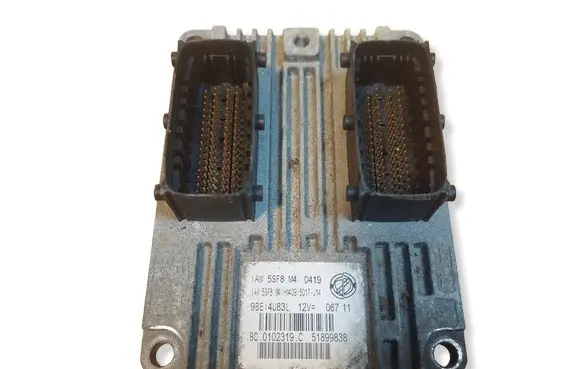 Fiat Panda II Engine control unit/module ECU IAW5SF8M4 51899838 HW409