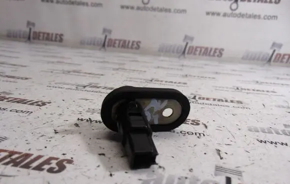 Toyota Avensis T250 Rear door sensor 