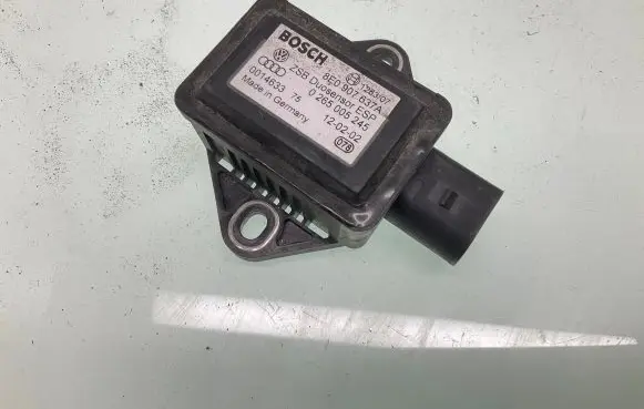 Audi A4 S4 B6 8E 8H ESP acceleration yaw rate sensor 8E0907637A 0014633 0265005245
