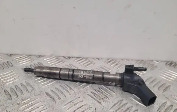 Fuel injector