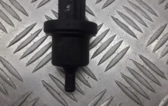 Volkswagen Polo IV 9N3 Fuel tank valve 0280142345