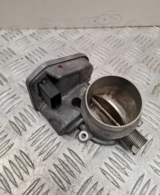 BMW 5 E60 E61 Throttle valve 7791481