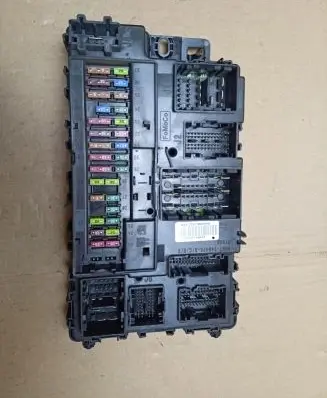 Ford Fusion II Comfort/convenience module GG9T-15604